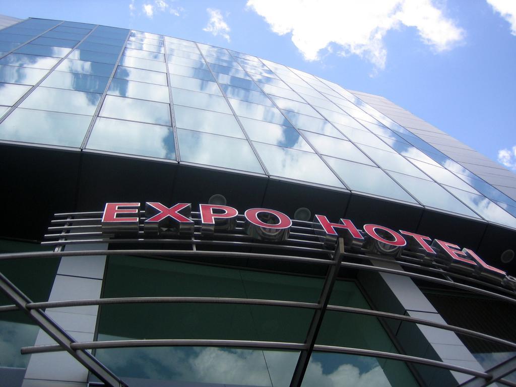Expo Hotel 플로브디프 외부 사진